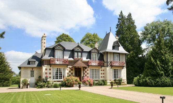 Vente Maison Bernay 10&nbsp;Pièces 340&nbsp;m²