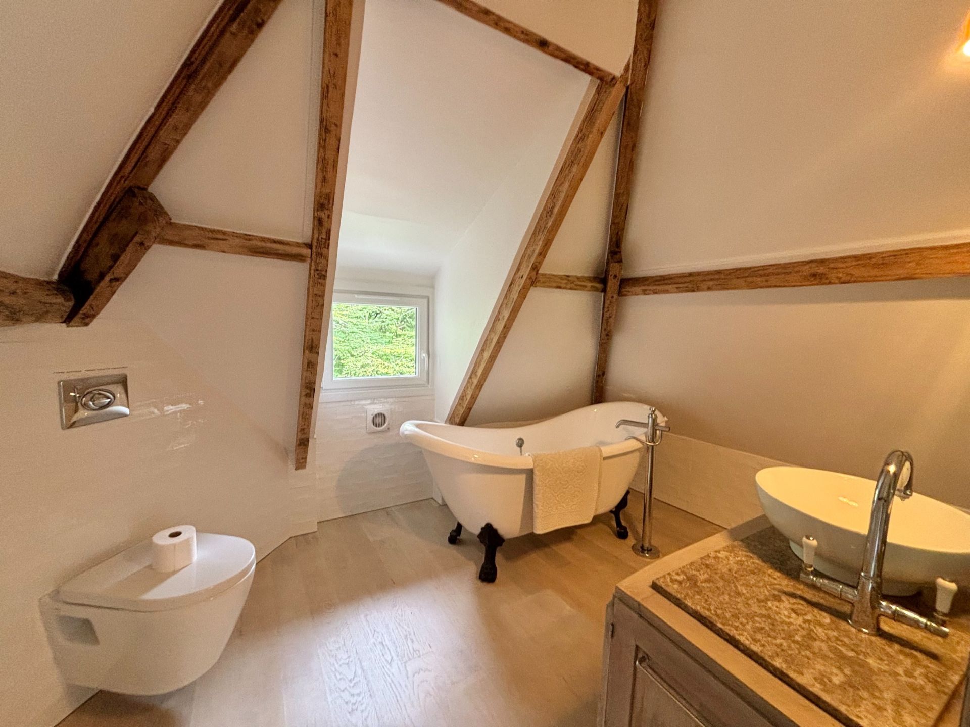 chaumière 5 Pièces en location saisonnière sur BONNEBOSQ (14340)