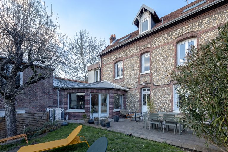 house 11 Rooms for sale on ROUEN (76000)