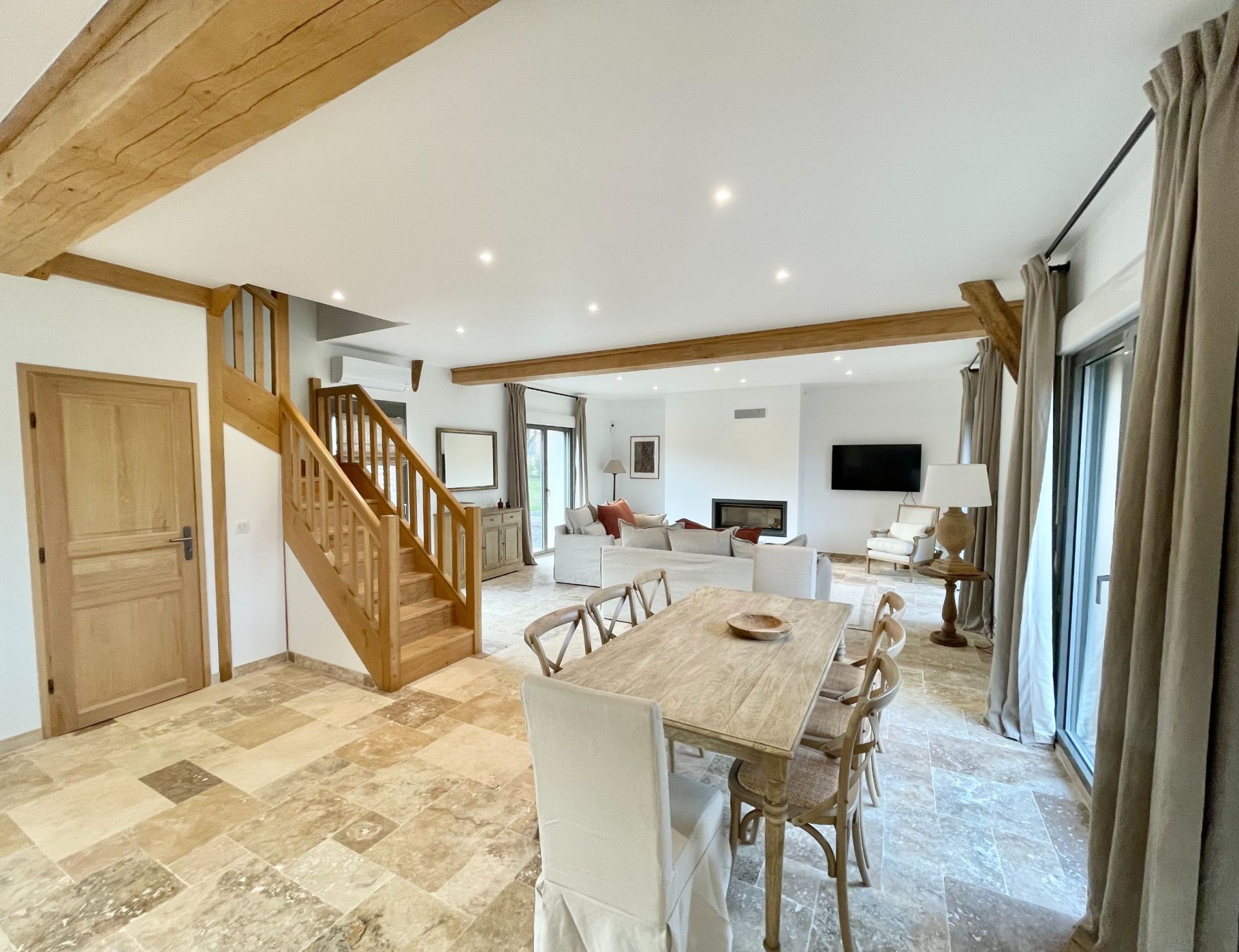 maison 6 Pièces en location saisonnière sur CRICQUEBOEUF (14113)