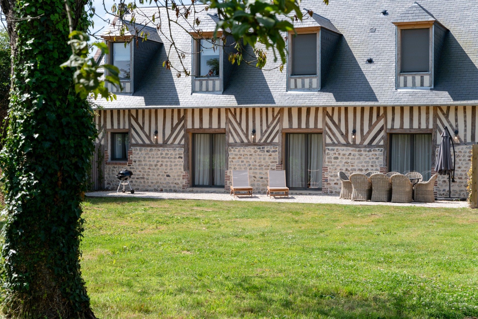 maison 32 Pièces en location saisonnière sur CRICQUEBOEUF (14113)