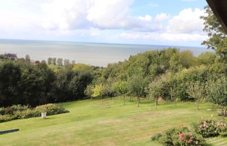 house 5 Rooms for seasonal rent on VILLERVILLE (14113)