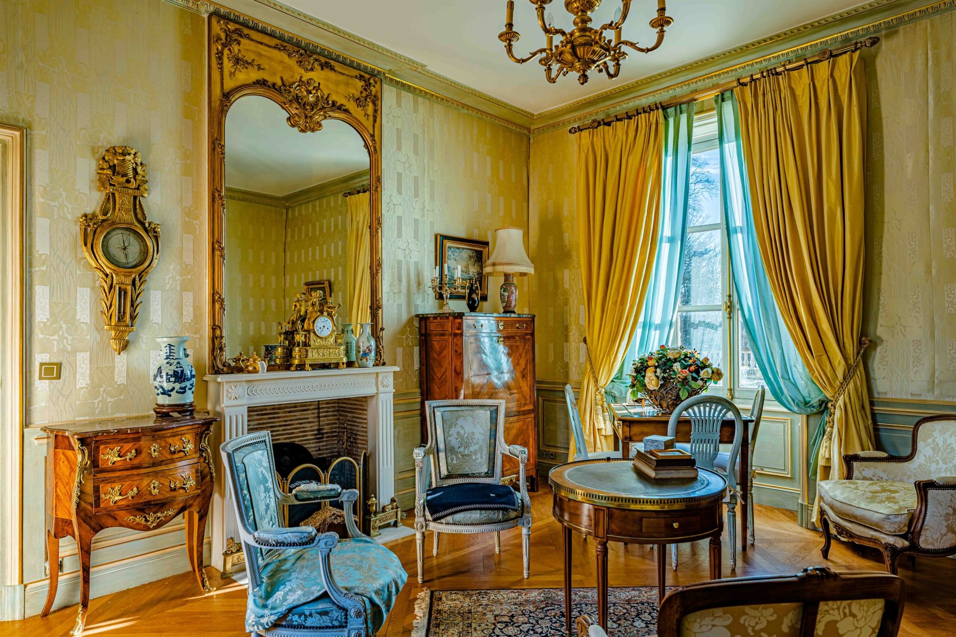 mansion (hôtel particulier) 18 Rooms for sale on BAYEUX (14400)