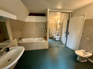 house 12 Rooms for seasonal rent on TOURGEVILLE (14800)