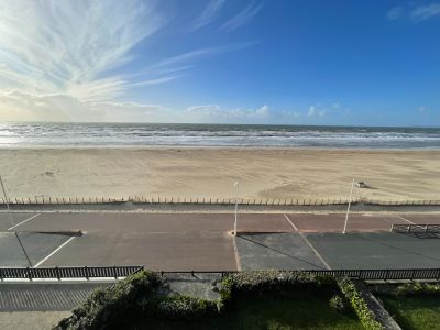 apartment 5 Rooms for sale on BENERVILLE SUR MER (14910) Sale Apartment Benerville-sur-Mer 5 Rooms 112 m²