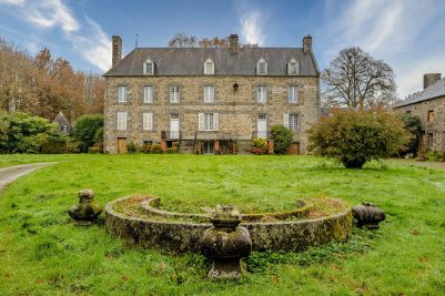 Sale House Isigny-le-Buat 17&nbsp;Rooms 404&nbsp;m²
