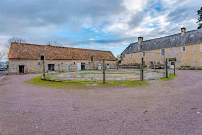 Sale Equestrian property Le Molay-Littry 14 Rooms 381 m²