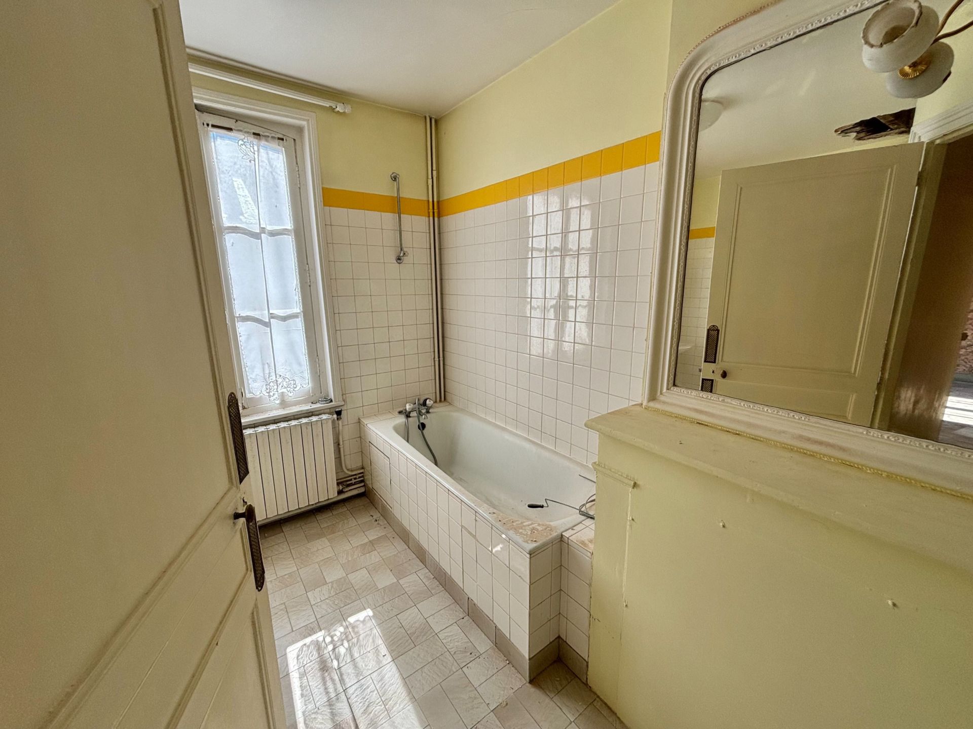 house 17 Rooms for sale on DEAUVILLE (14800)