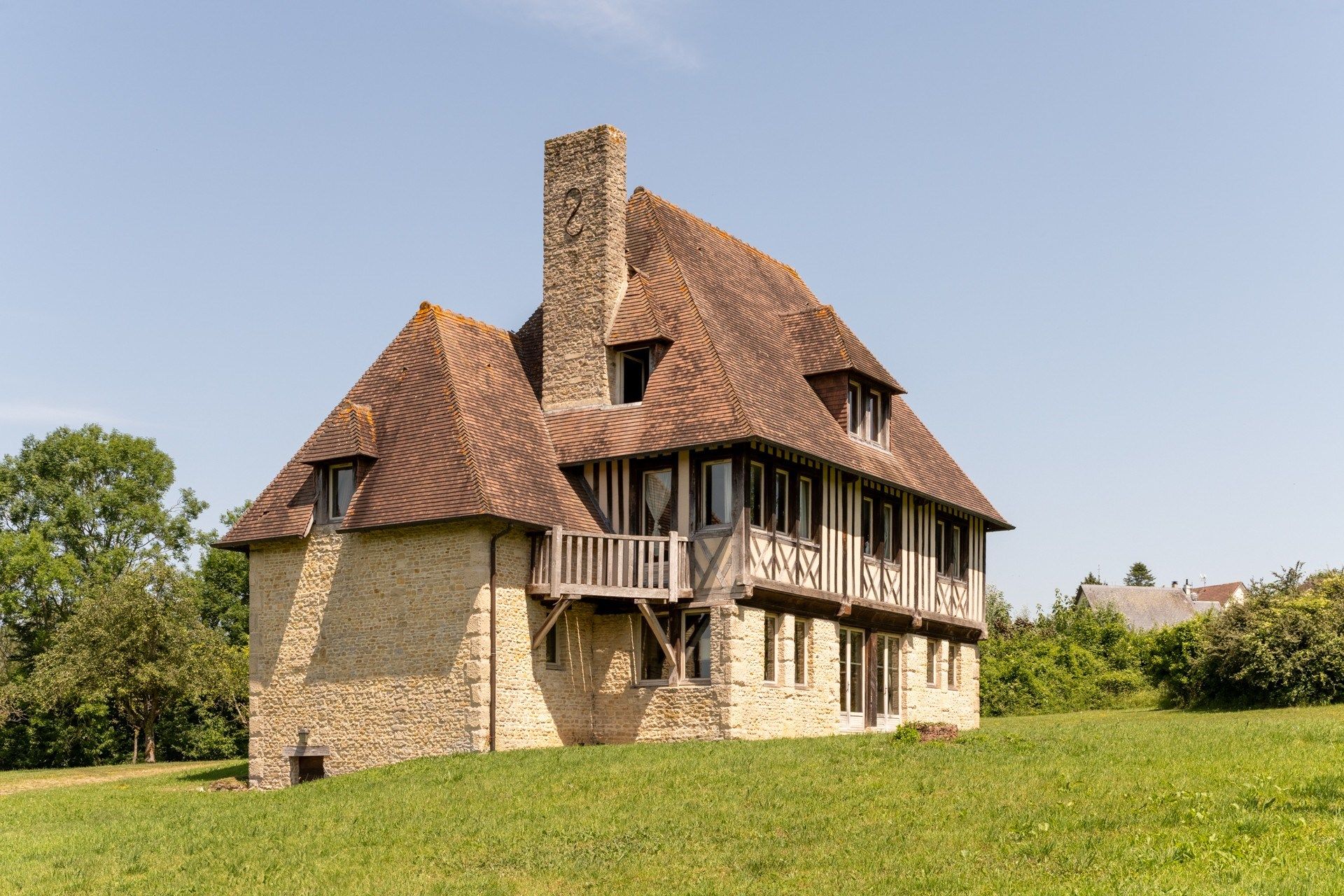 house 8 Rooms for sale on BEAUMONT EN AUGE (14950)
