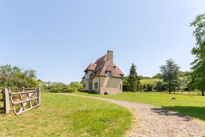 Sale House Beaumont-en-Auge 8 Rooms 290 m²