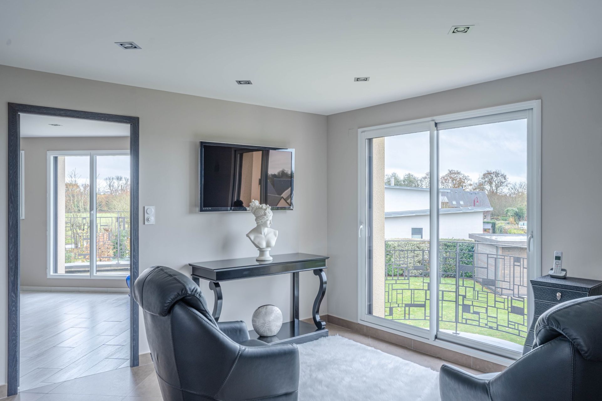 house 6 Rooms for sale on JULLOUVILLE (50610)