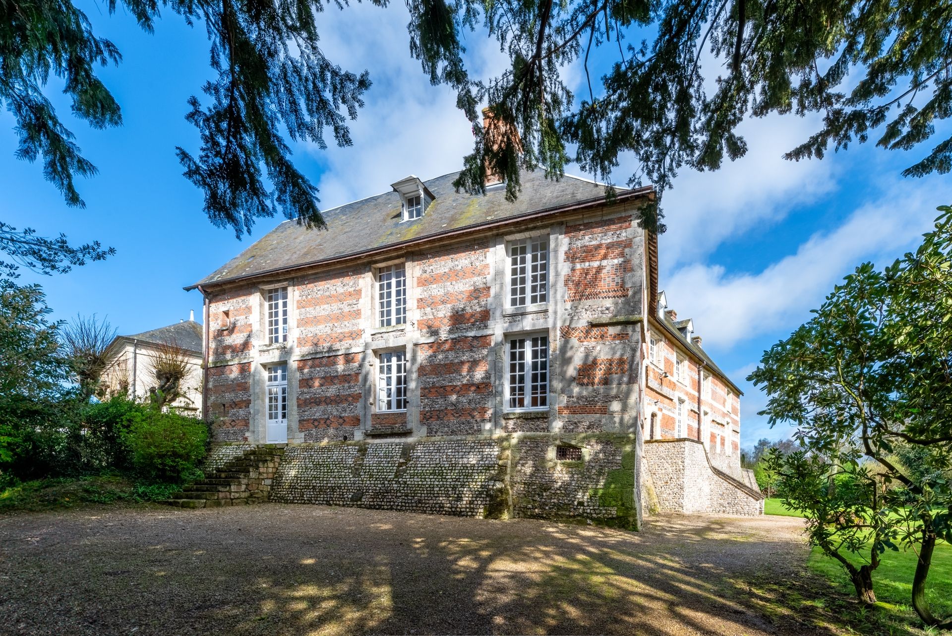 castle 14 Rooms for sale on ETRETAT (76790)