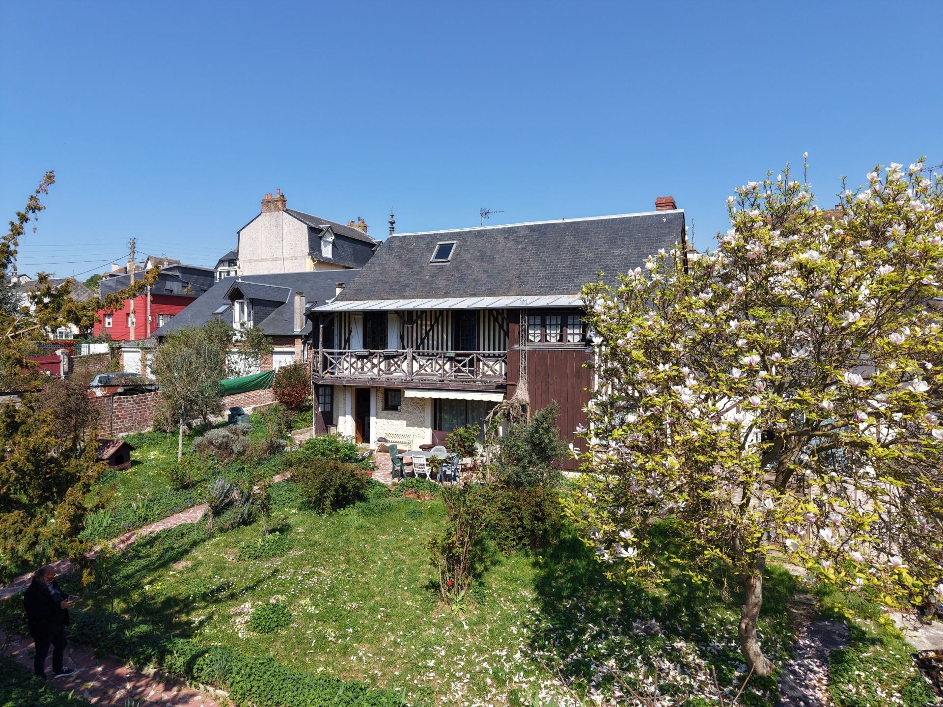 house 5 Rooms for sale on TROUVILLE SUR MER (14360)