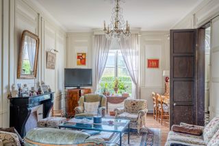 house 6 Rooms for sale on BAYEUX (14400)