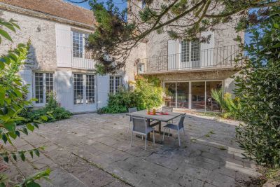 maison 13 Pièces en vente sur FALAISE (14700) Vente Maison Falaise 13 Pièces 371 m²