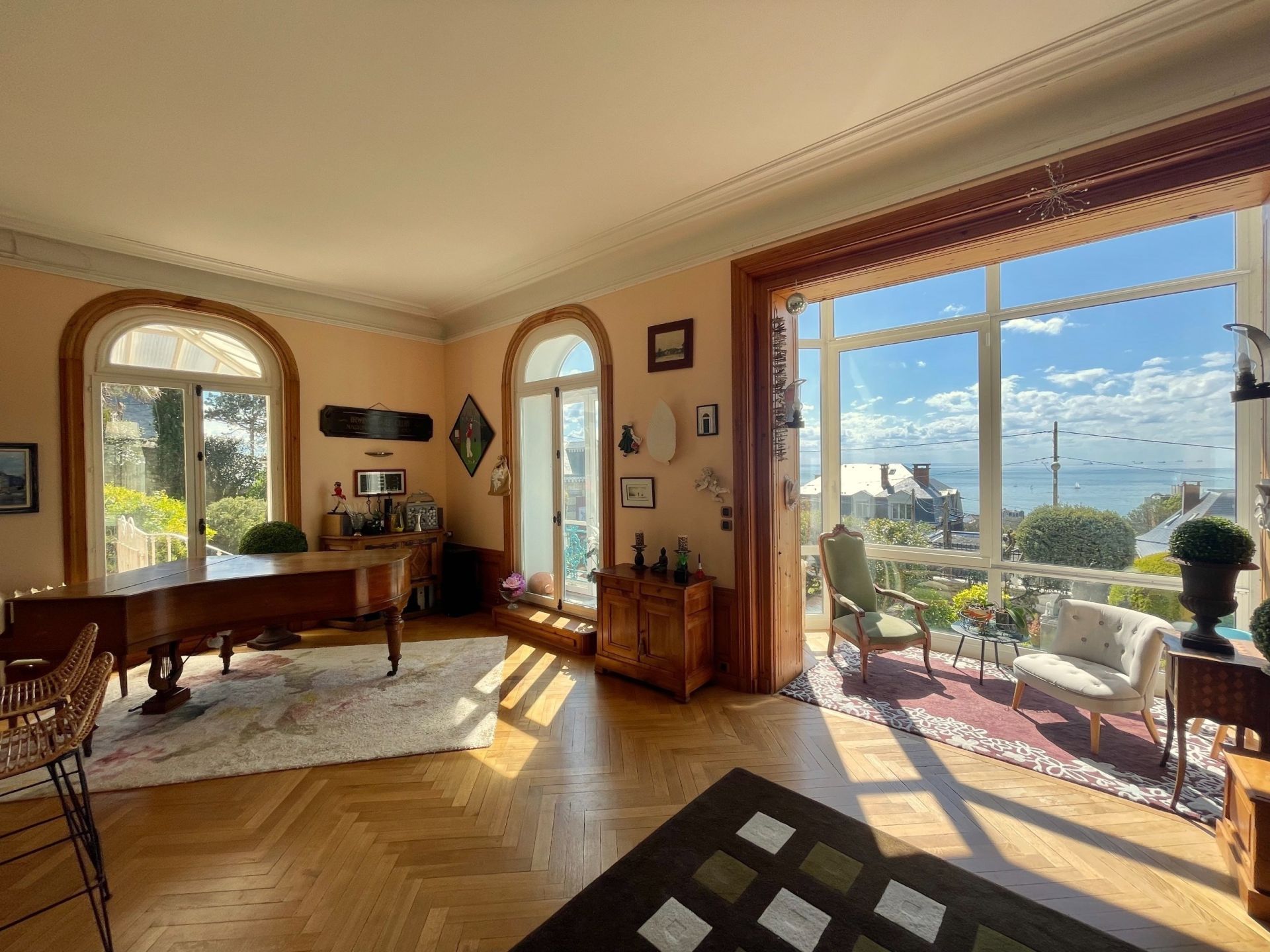 house 19 Rooms for sale on STE ADRESSE (76310)