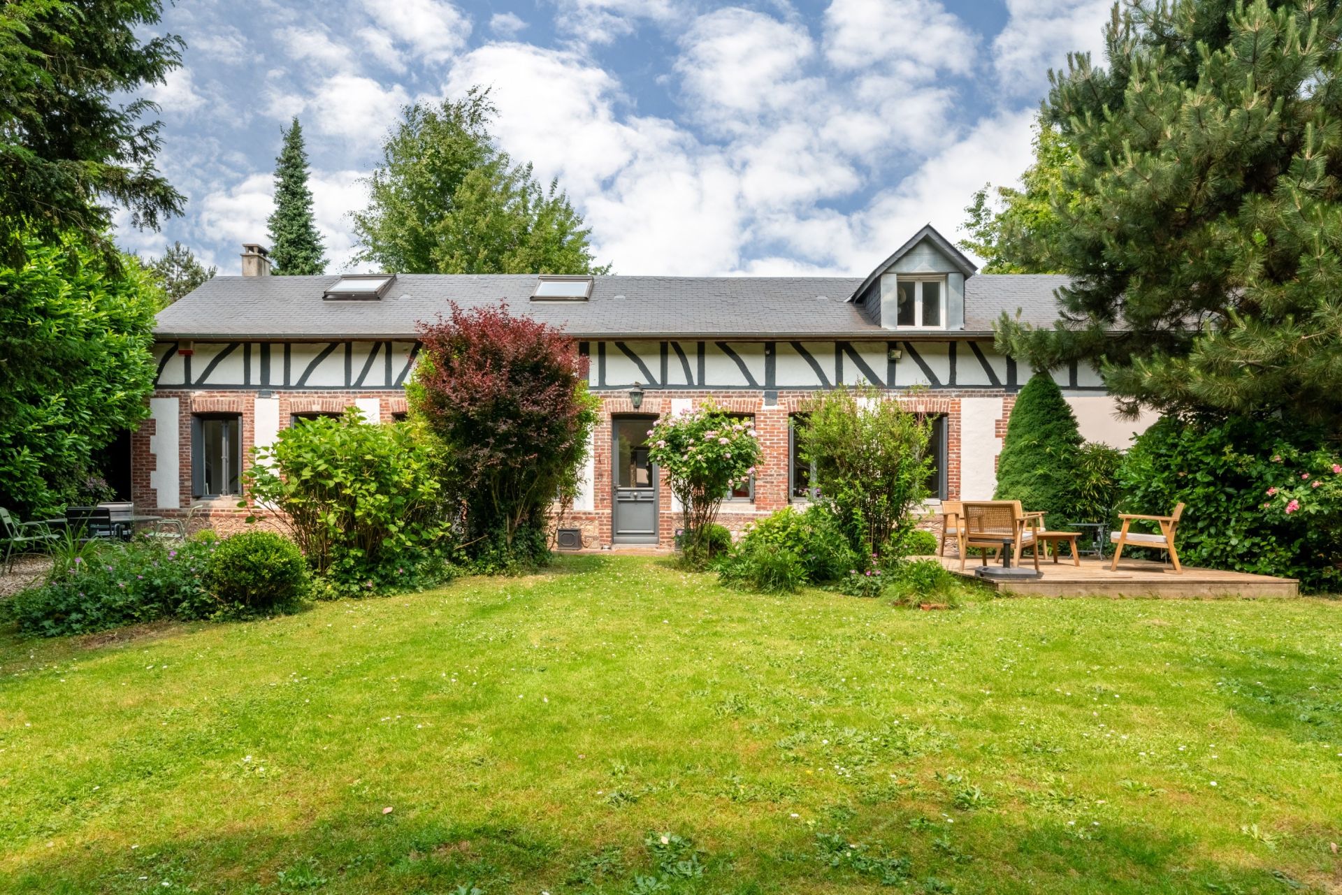 house 8 Rooms for sale on MONT ST AIGNAN (76130)