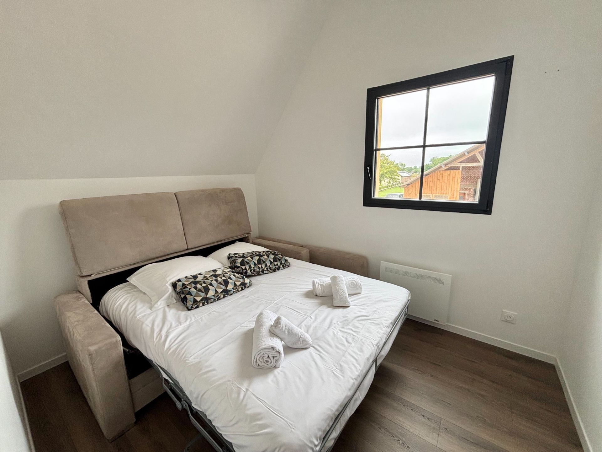 house 9 Rooms for sale on TROUVILLE SUR MER (14360)