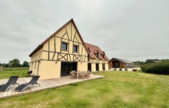 house 9 Rooms for sale on TROUVILLE SUR MER (14360)