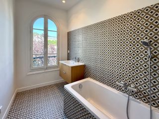 house 9 Rooms for sale on ROUEN (76000)