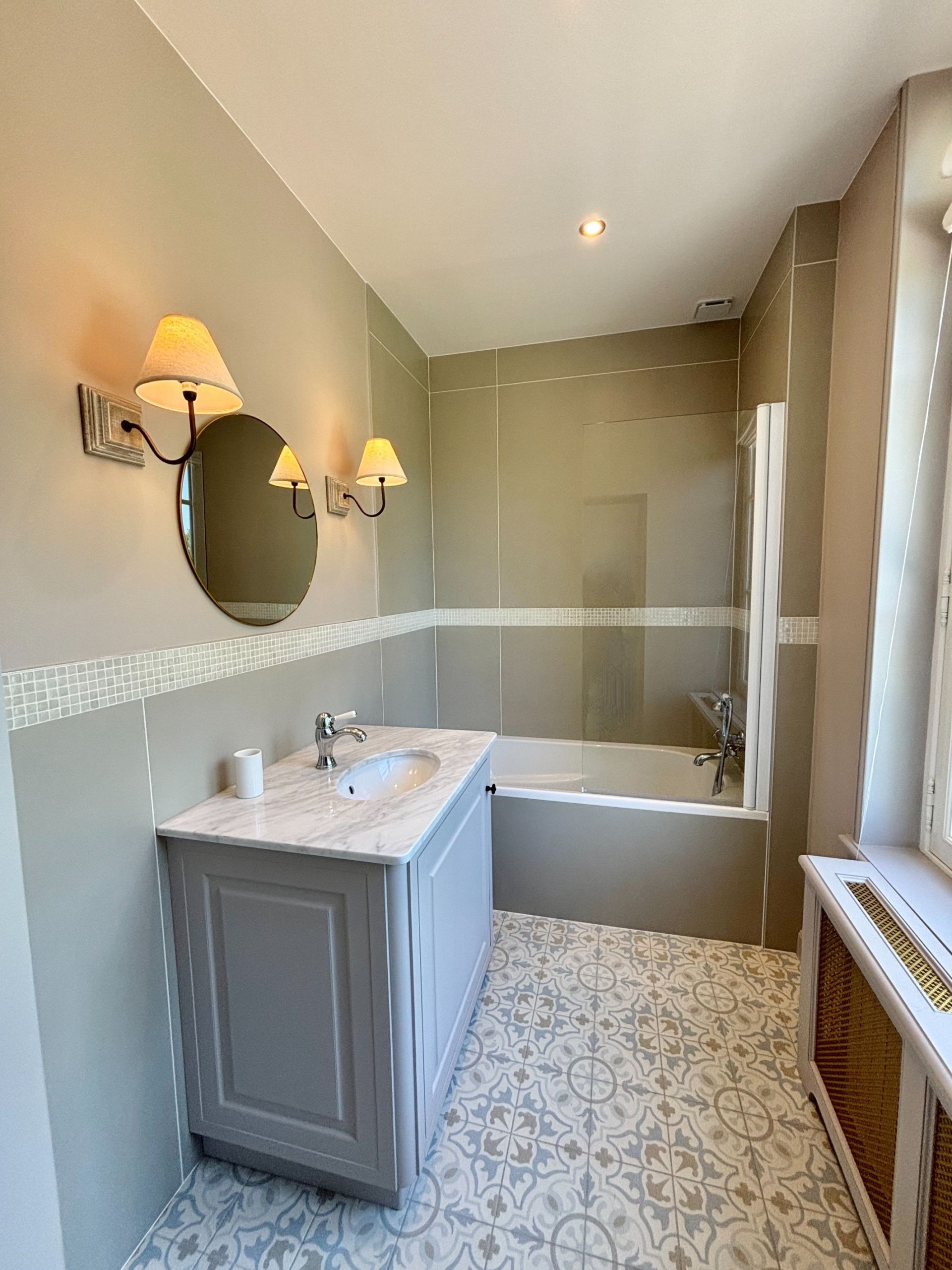 maison 9 Pièces en location saisonnière sur EQUEMAUVILLE (14600)