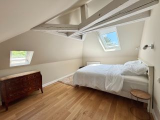 maison 9 Pièces en location saisonnière sur EQUEMAUVILLE (14600)