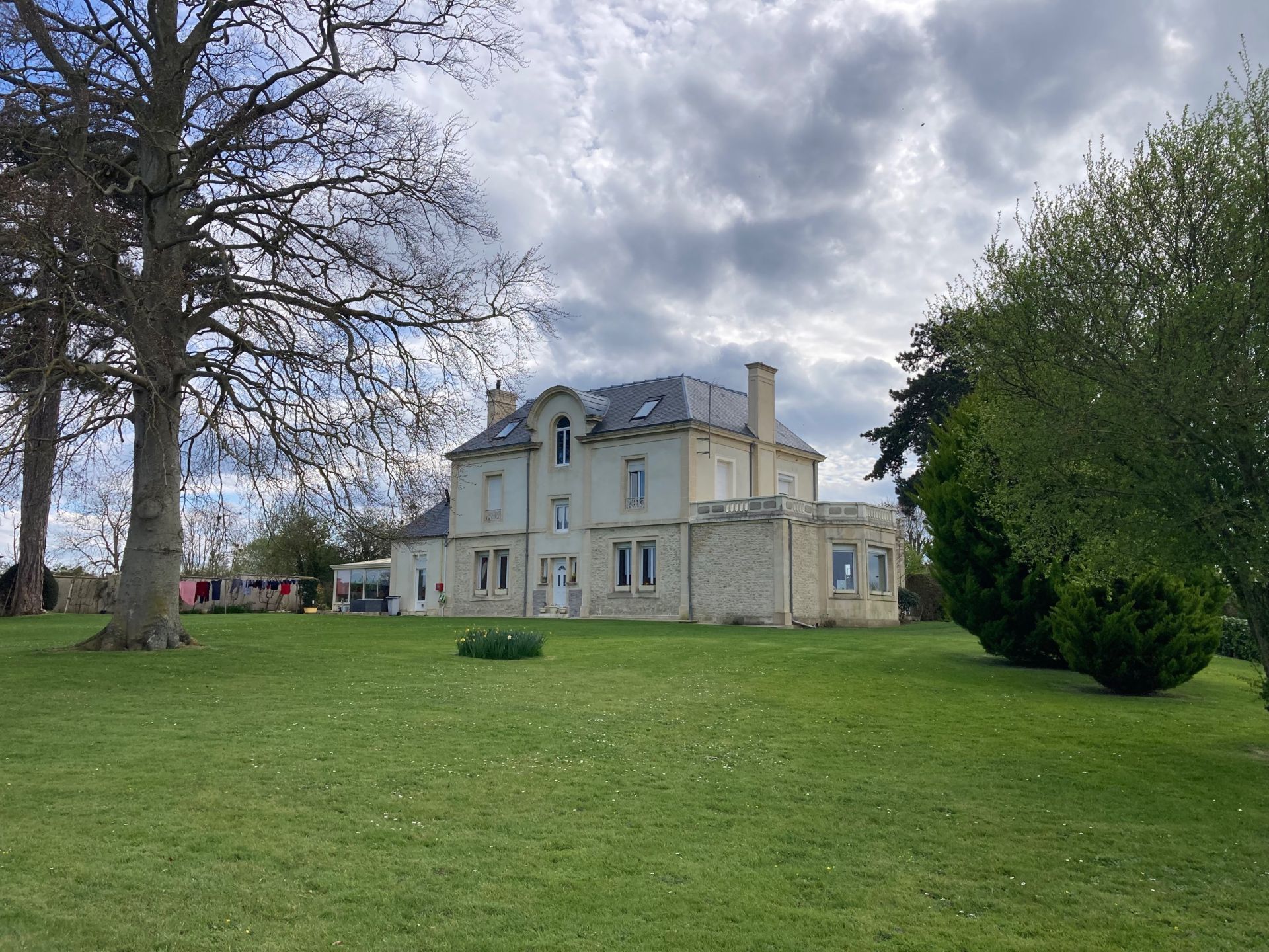 house 13 Rooms for sale on MERVILLE FRANCEVILLE PLAGE (14810)