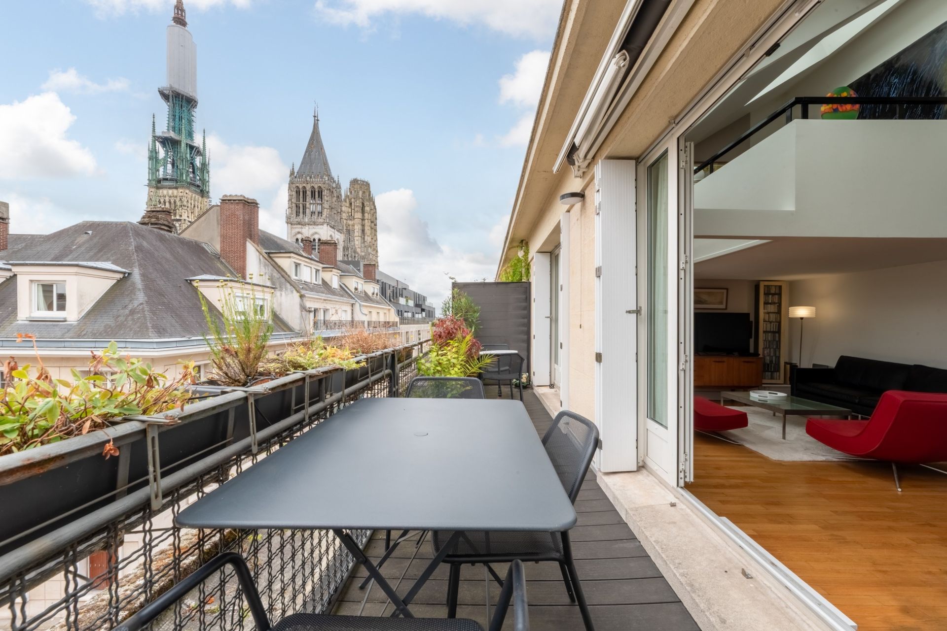 apartment 4 Rooms for sale on ROUEN (76000)