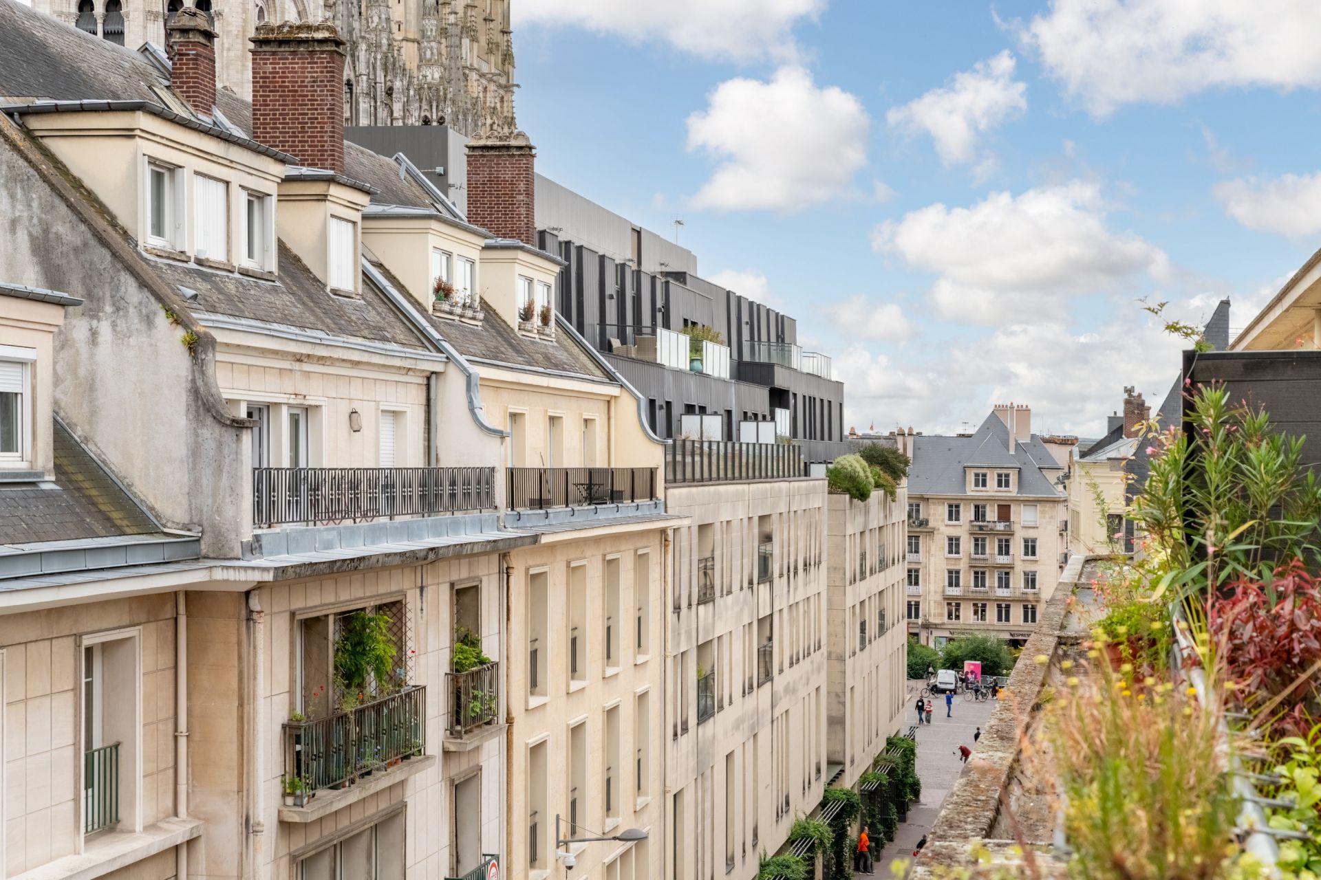 apartment 4 Rooms for sale on ROUEN (76000)