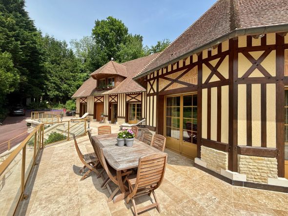 Vente Maison Pont-l'Évêque 9&nbsp;Pièces 380&nbsp;m²