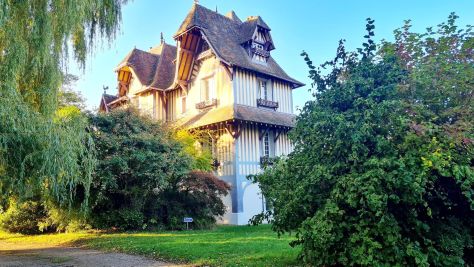 Vente Maison normande Pont-l'Évêque 9&nbsp;Pièces 230&nbsp;m²