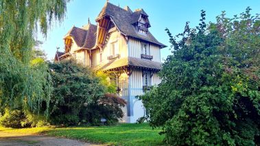 maison normande 9 Pièces en vente sur PONT L EVEQUE (14130)