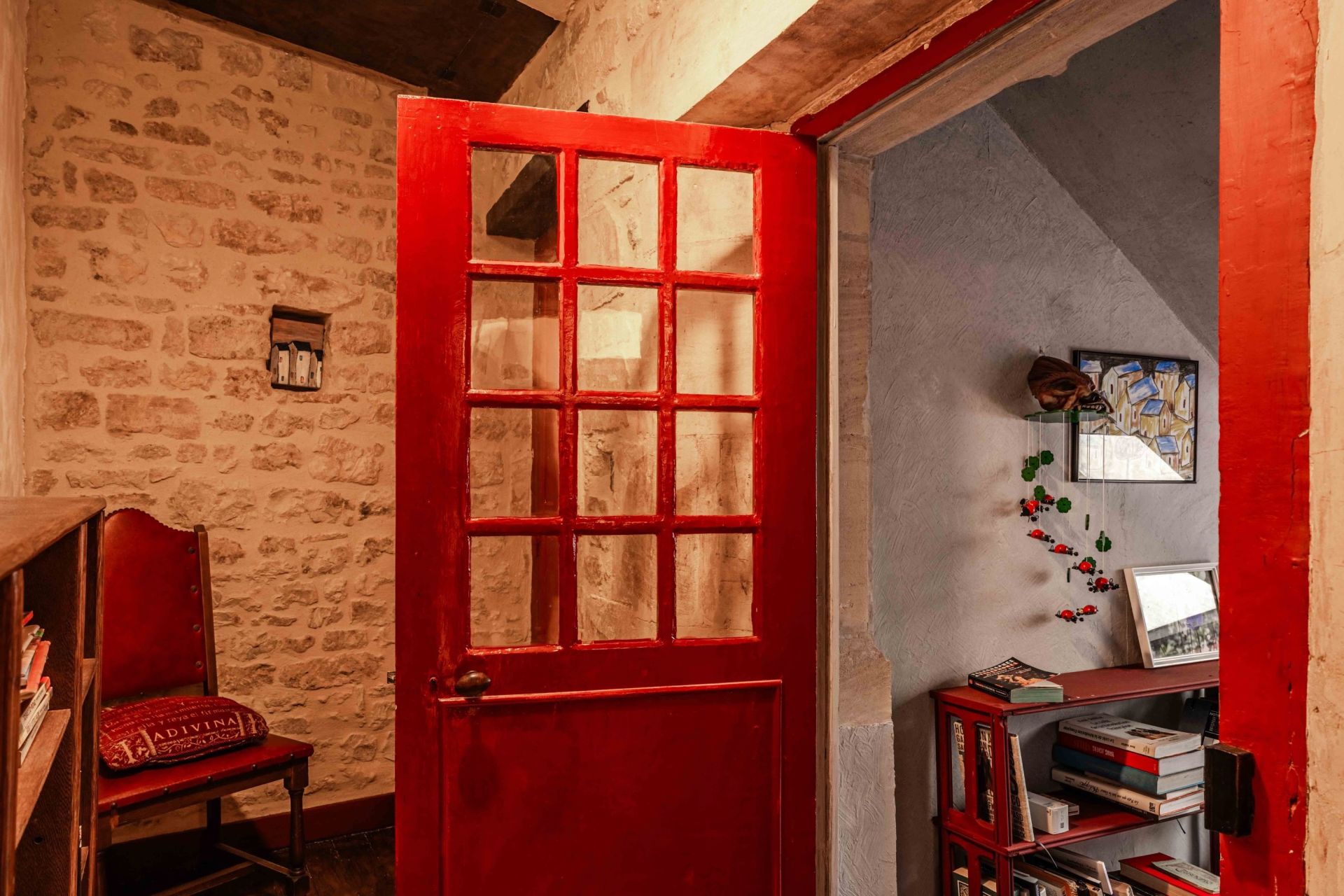 house 9 Rooms for sale on BAYEUX (14400)