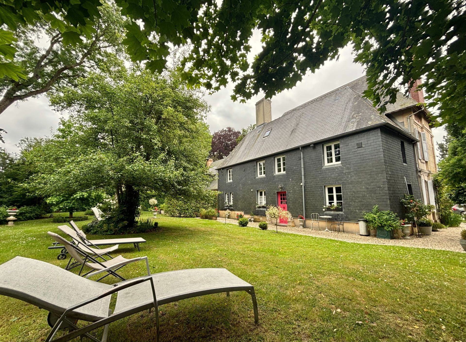 house 12 Rooms for sale on TOURGEVILLE (14800)