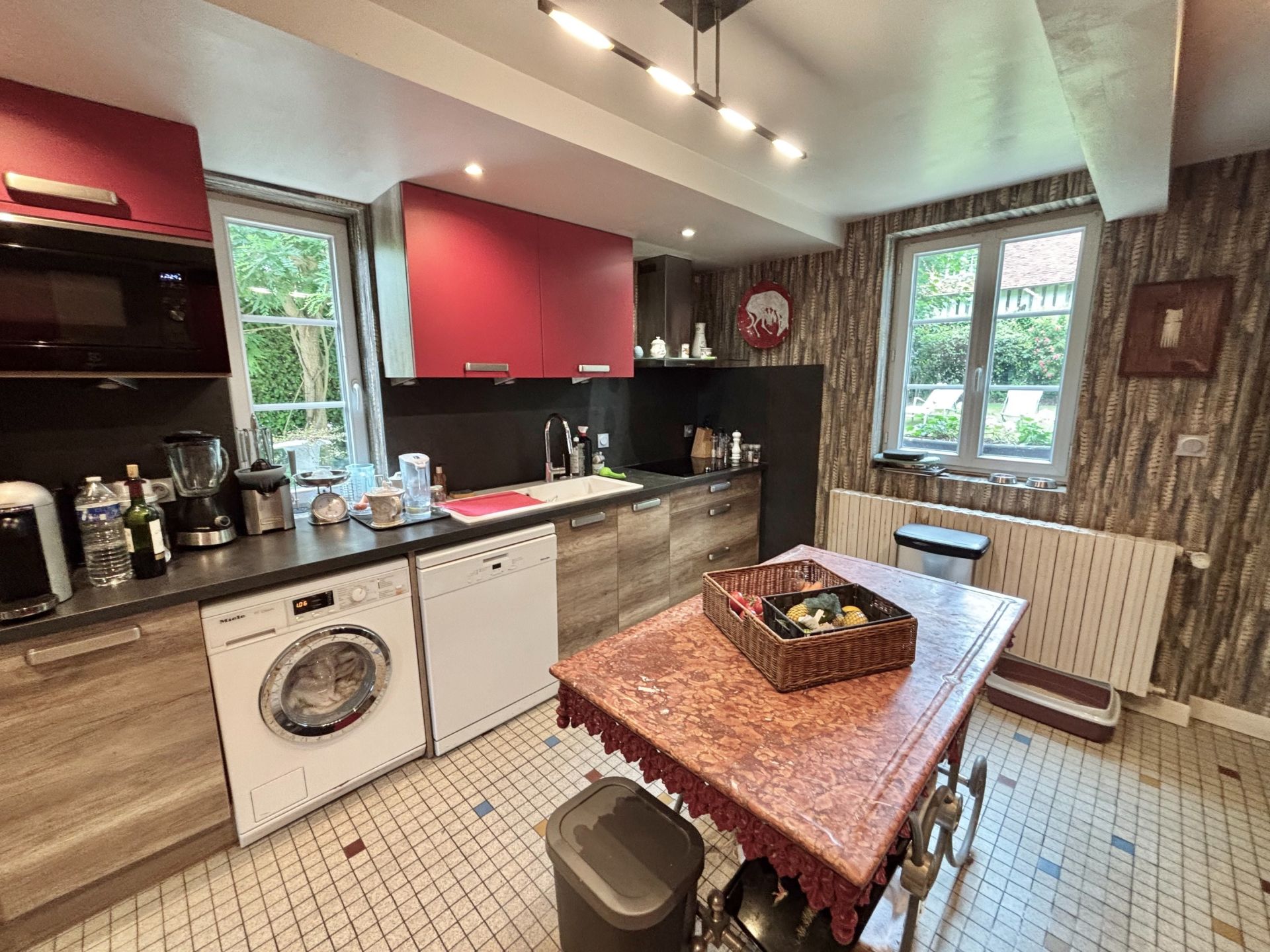 house 12 Rooms for sale on TOURGEVILLE (14800)