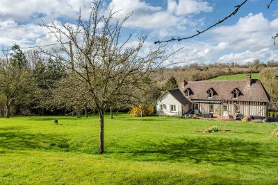 maison 6 Pièces en vente sur ST MARTIN DE LA LIEUE (14100) Vente Maison Saint-Martin-de-la-Lieue 6 Pièces 140 m²