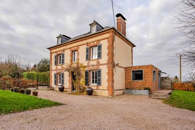 house 6 Rooms for sale on LA RIVIERE ST SAUVEUR (14600) Sale House La Rivière-Saint-Sauveur 6 Rooms 140 m²