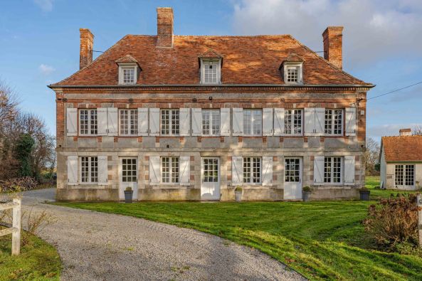 Vente Maison Saint-Germain-la-Campagne 9&nbsp;Pièces 300&nbsp;m²