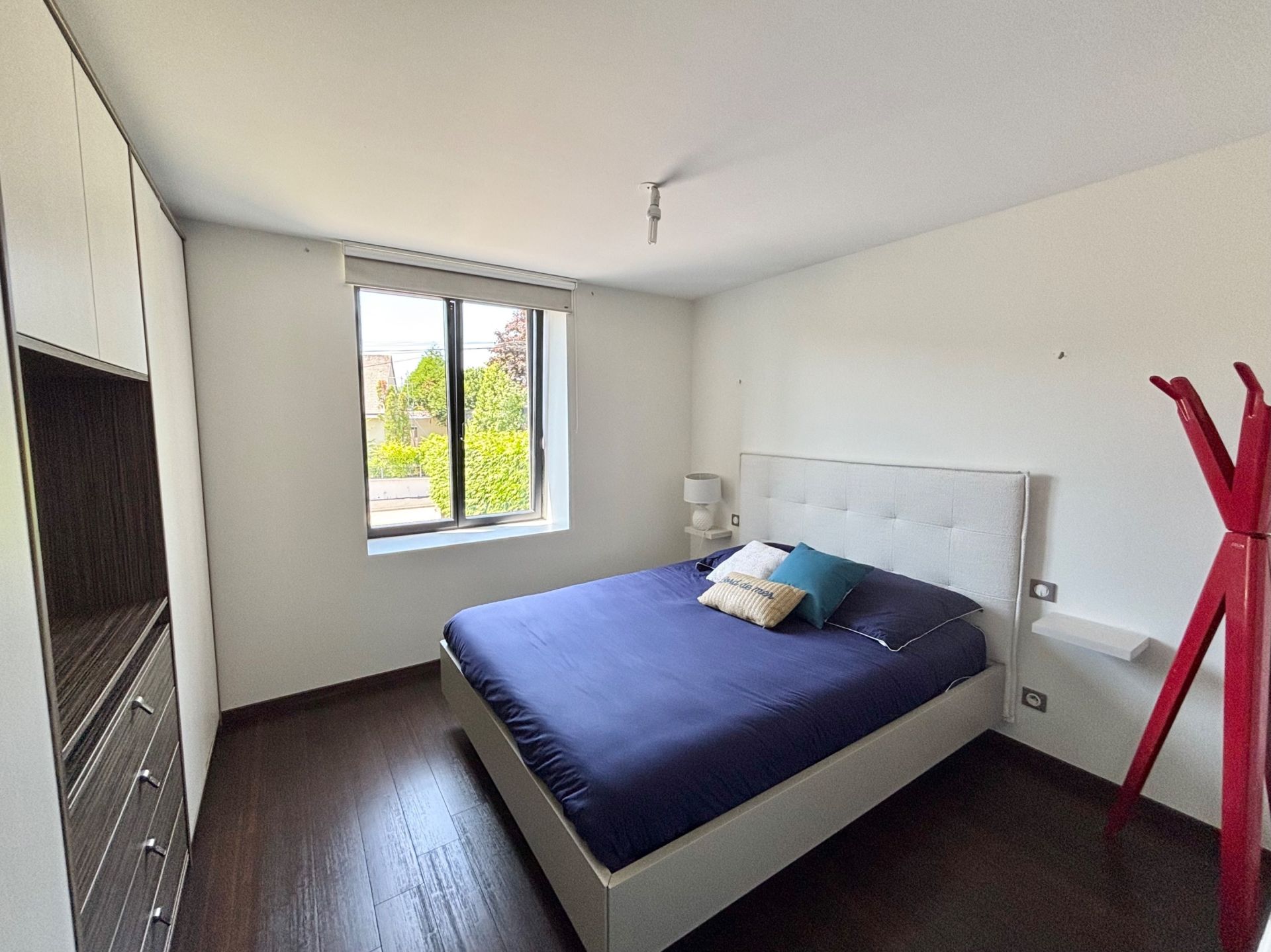 house 8 Rooms for sale on CAEN (14000)