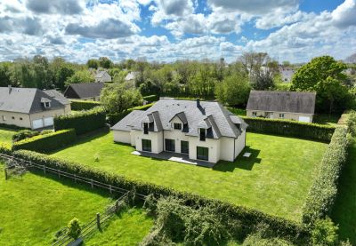 house 8 Rooms for sale on HONFLEUR (14600) Sale House Honfleur 8 Rooms 310 m²