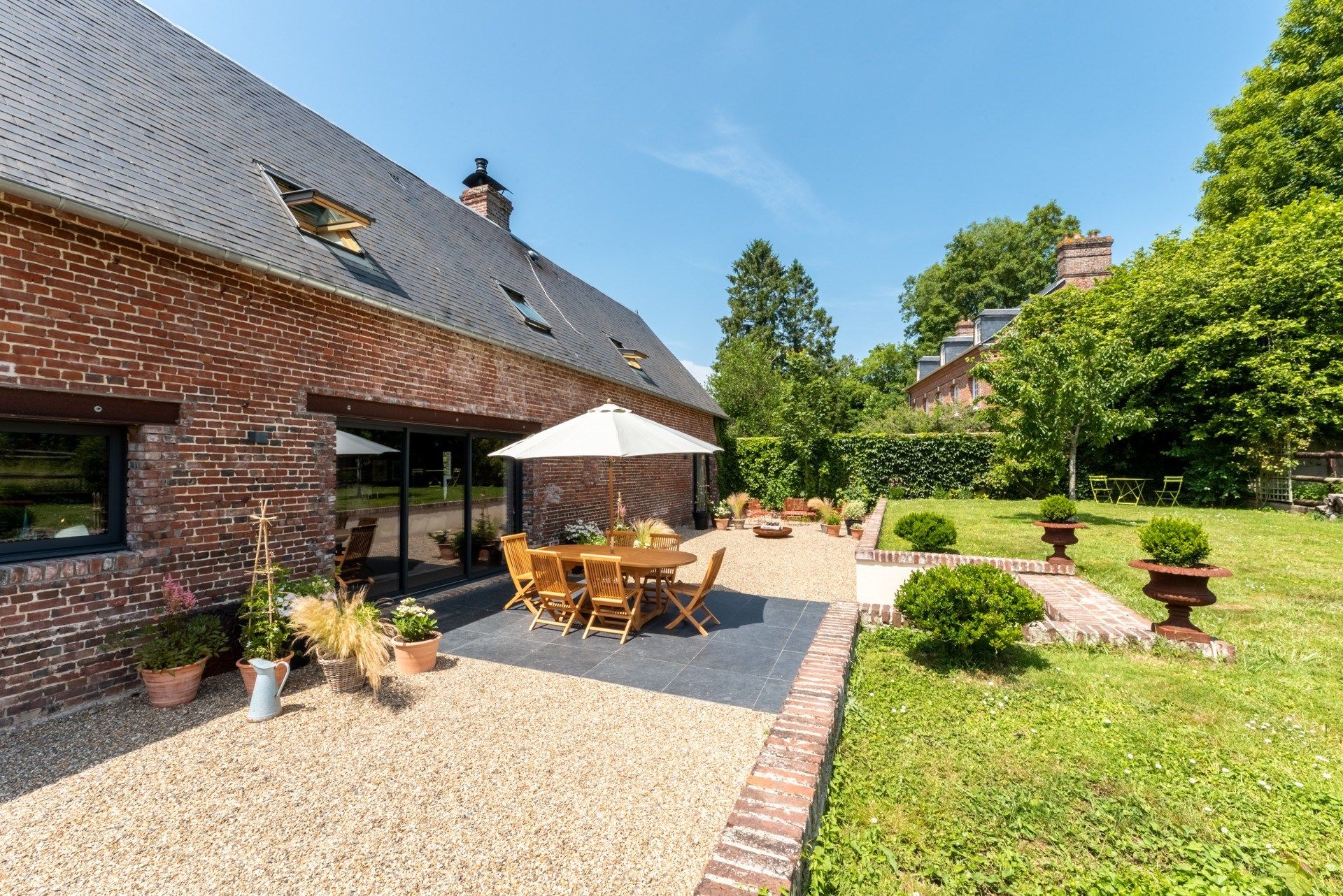 house 7 Rooms for sale on PONT L EVEQUE (14130)