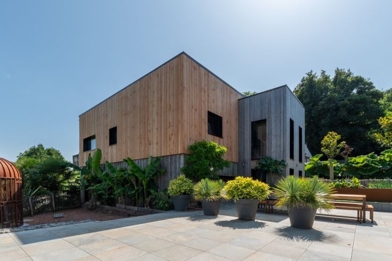 house 8 Rooms for sale on PONT L EVEQUE (14130)