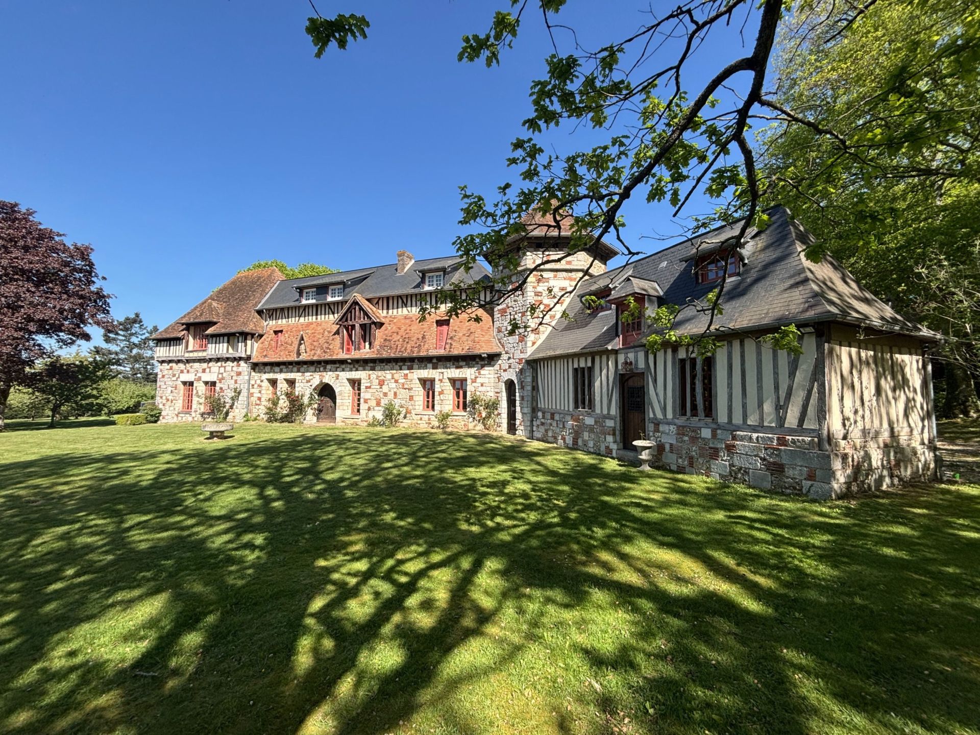 manoir 15 Pièces en vente sur ECAQUELON (27290)