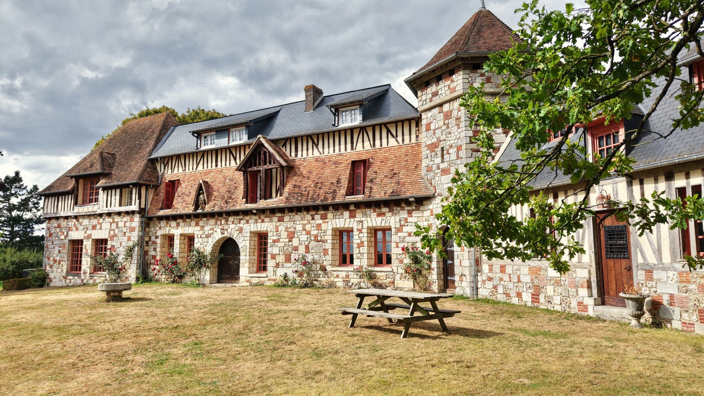 manor house 10 Rooms for sale on ECAQUELON (27290)