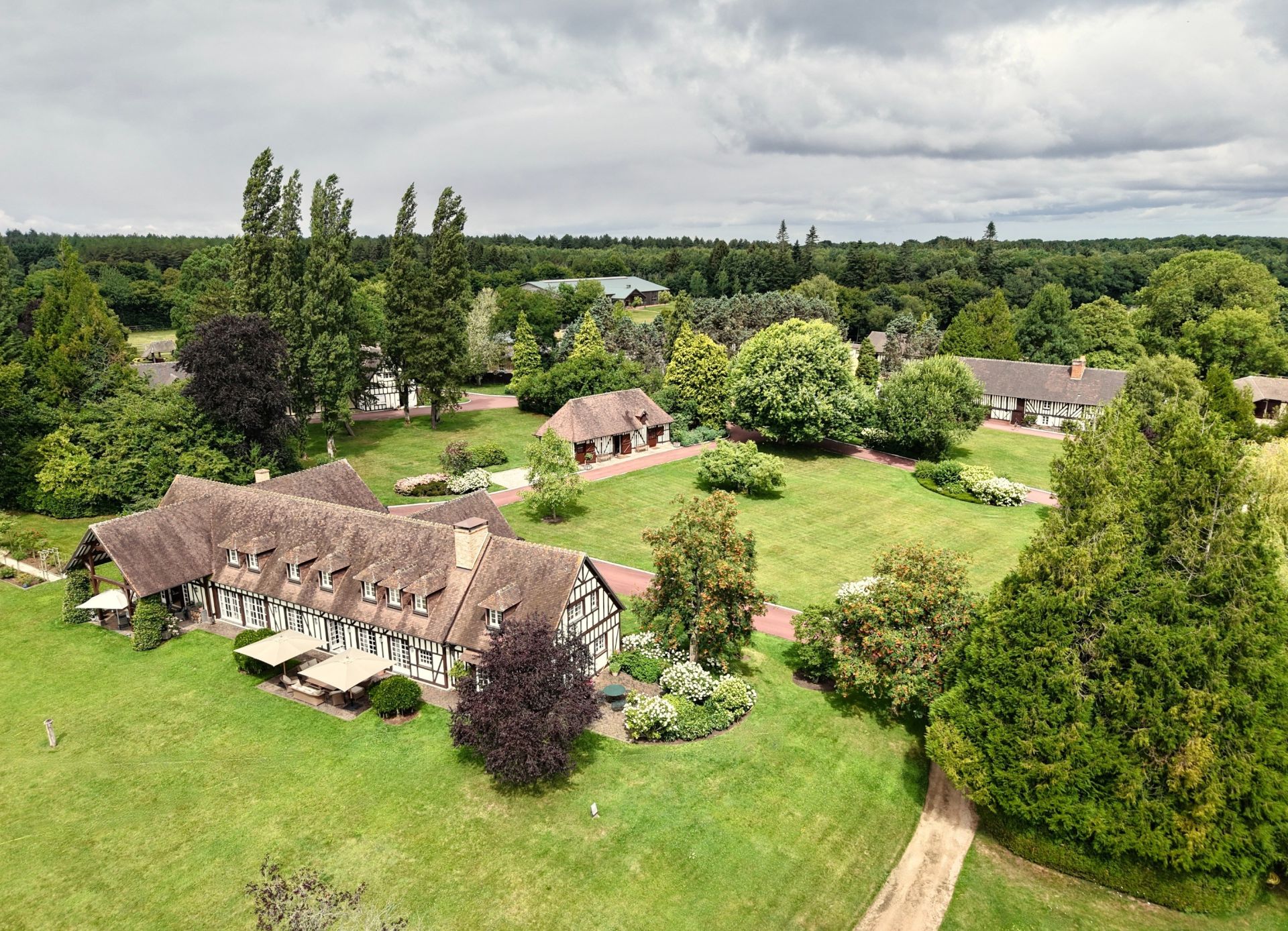 equestrian property 10 Rooms for sale on LIVAROT PAYS D AUGE (14140)