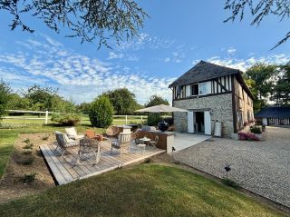 manoir 8 Pièces en vente sur RUMESNIL (14340)