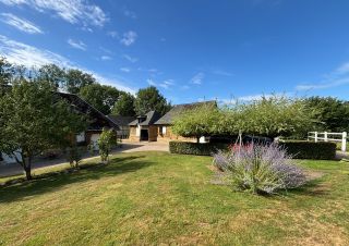 manoir 8 Pièces en vente sur RUMESNIL (14340)