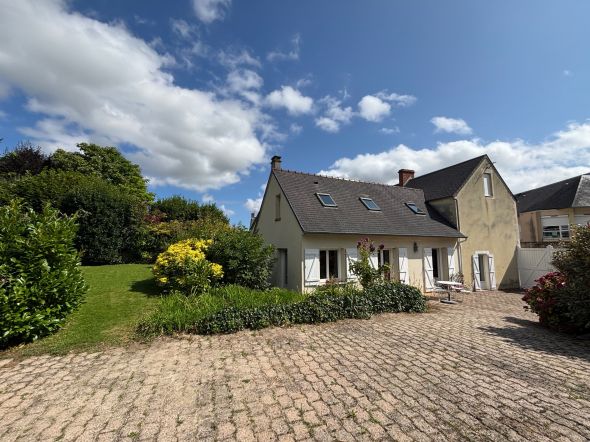 Vente Maison Bayeux 9&nbsp;Pièces 215&nbsp;m²