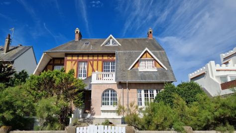 Vente Maison Agon-Coutainville 11&nbsp;Pièces 235&nbsp;m²