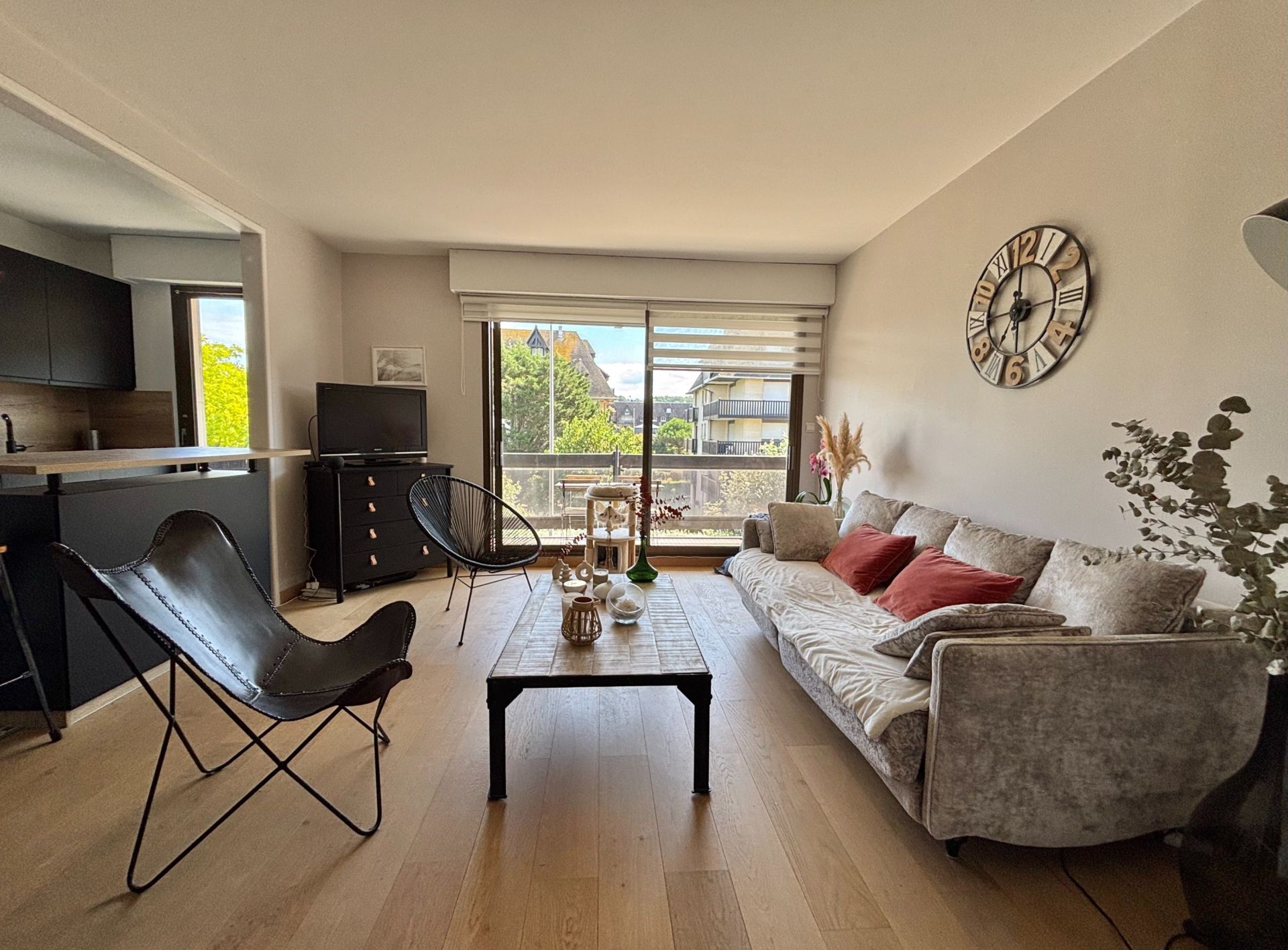 apartment 2 Rooms for sale on DEAUVILLE (14800)